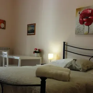 ** Bed & Breakfast Domusrealstella Italy